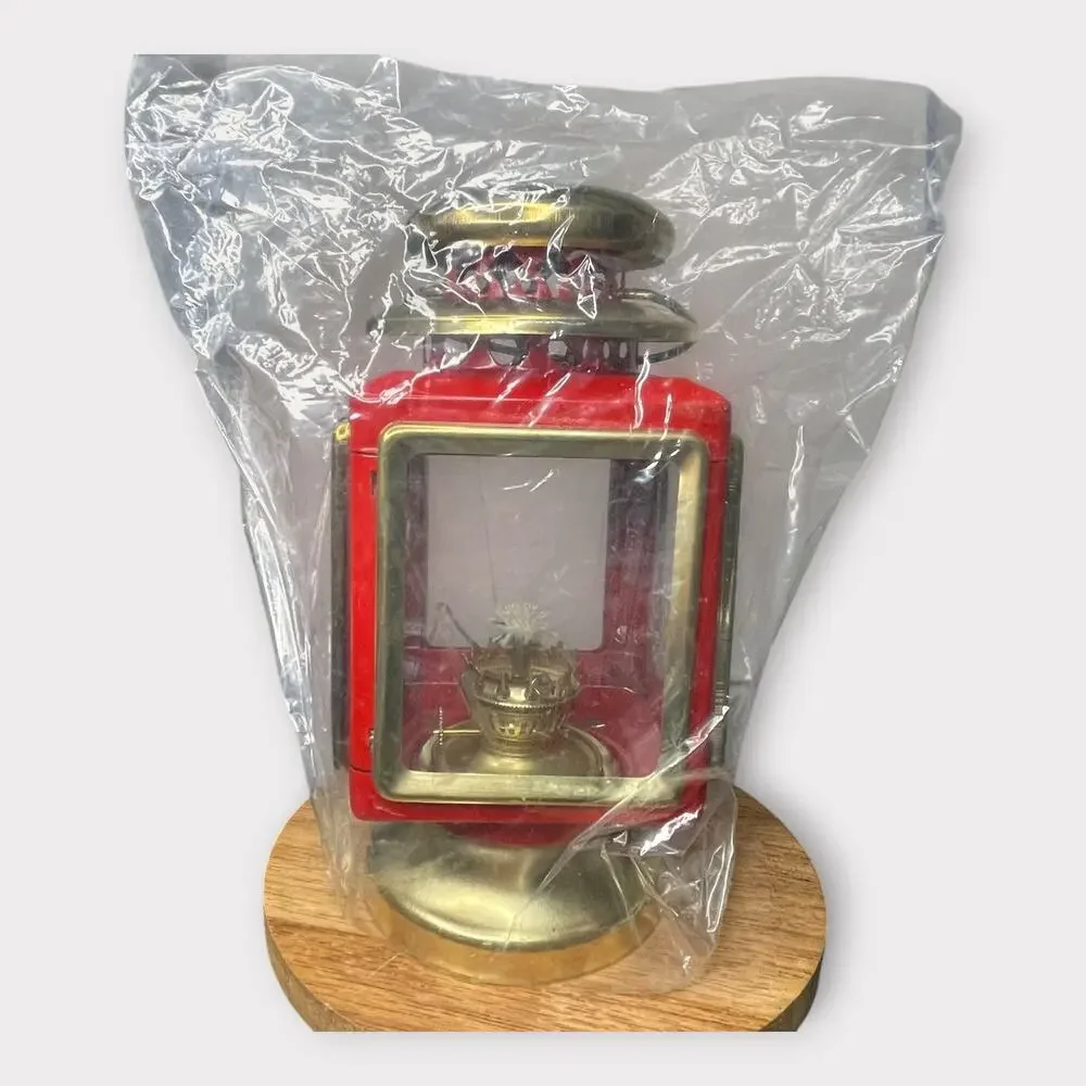 1979 Red & Brass Kerosene Lantern Indoor Outdoor NOS Holiday Christmas Décor